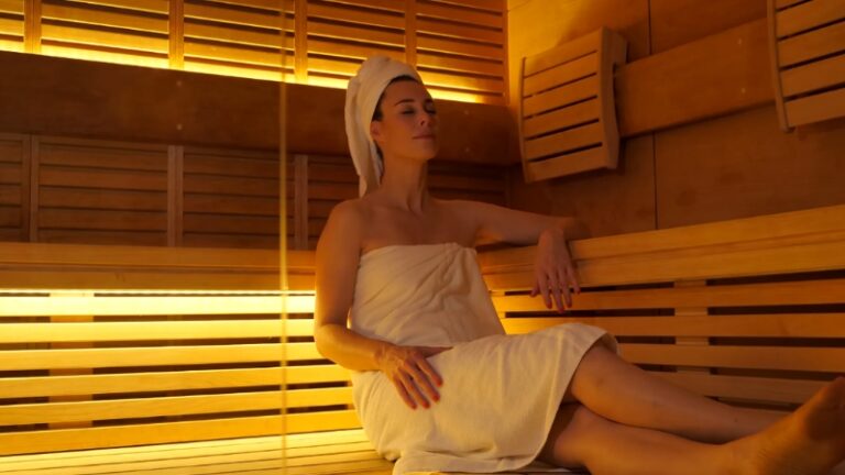 Sauna vs Steam Room - Which One Is Better for Your Health? - Henry Health